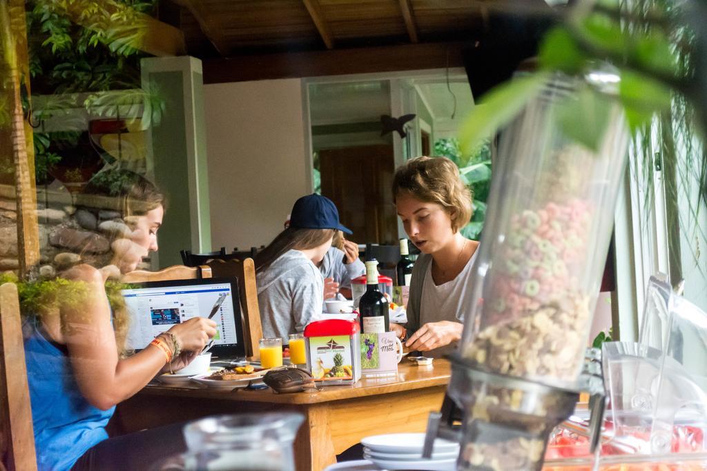 Santa Elena Hostel Resort Monteverde Kültér fotó
